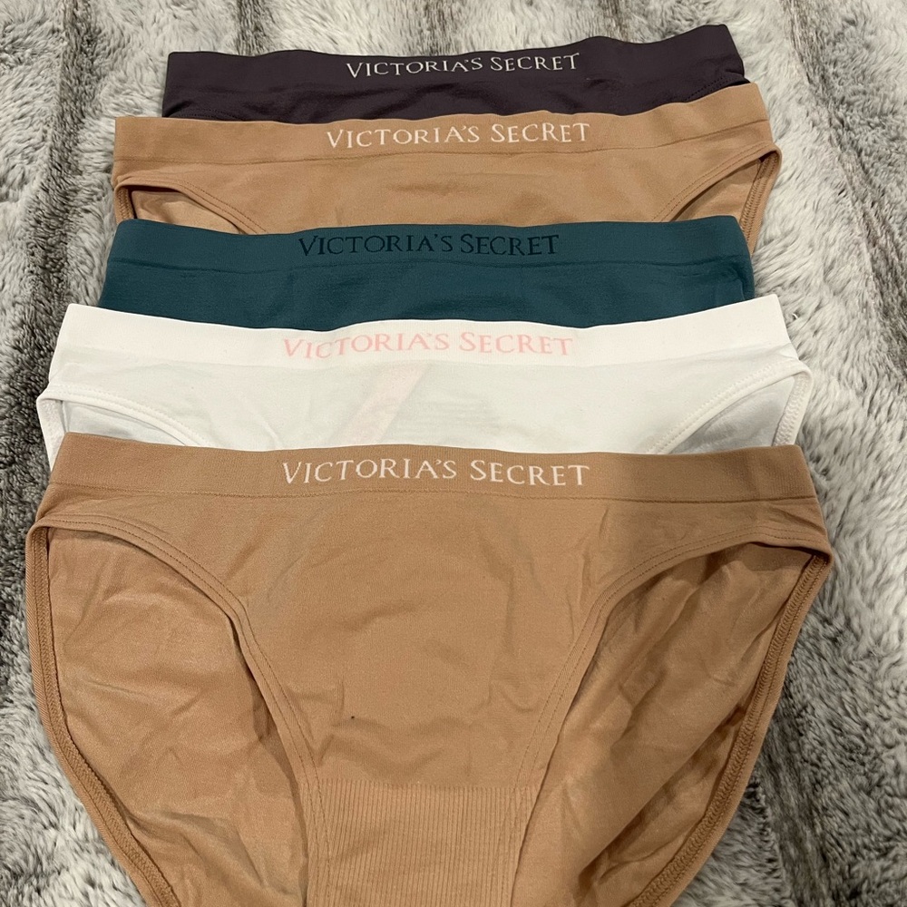 Victoria's Secret Panty Set - Multicolor